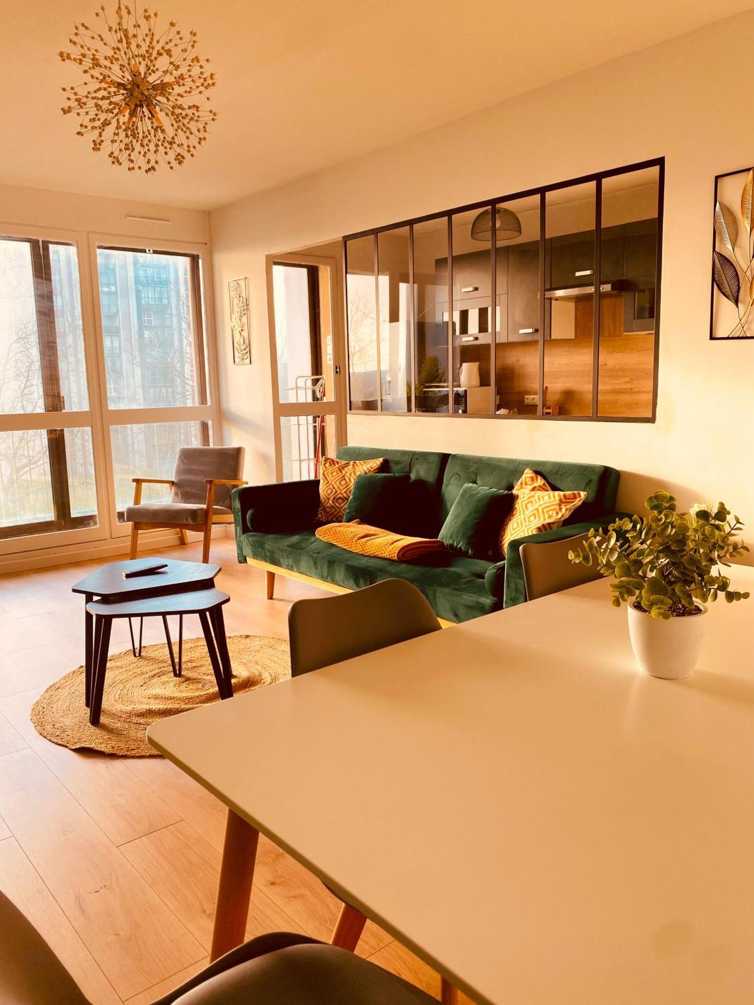 Spacieux Appartement Lumineux Брест Екстериор снимка