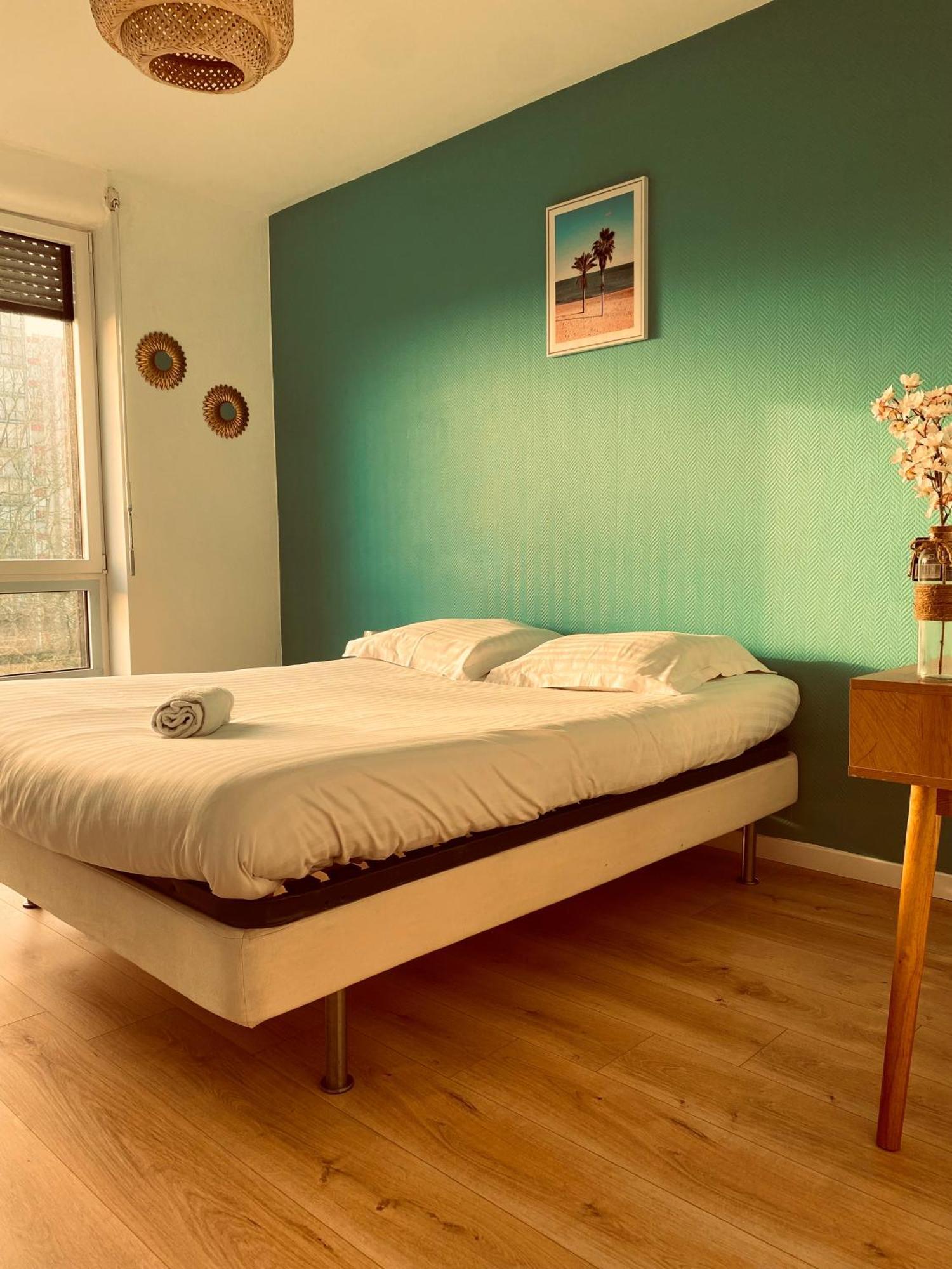 Spacieux Appartement Lumineux Брест Екстериор снимка
